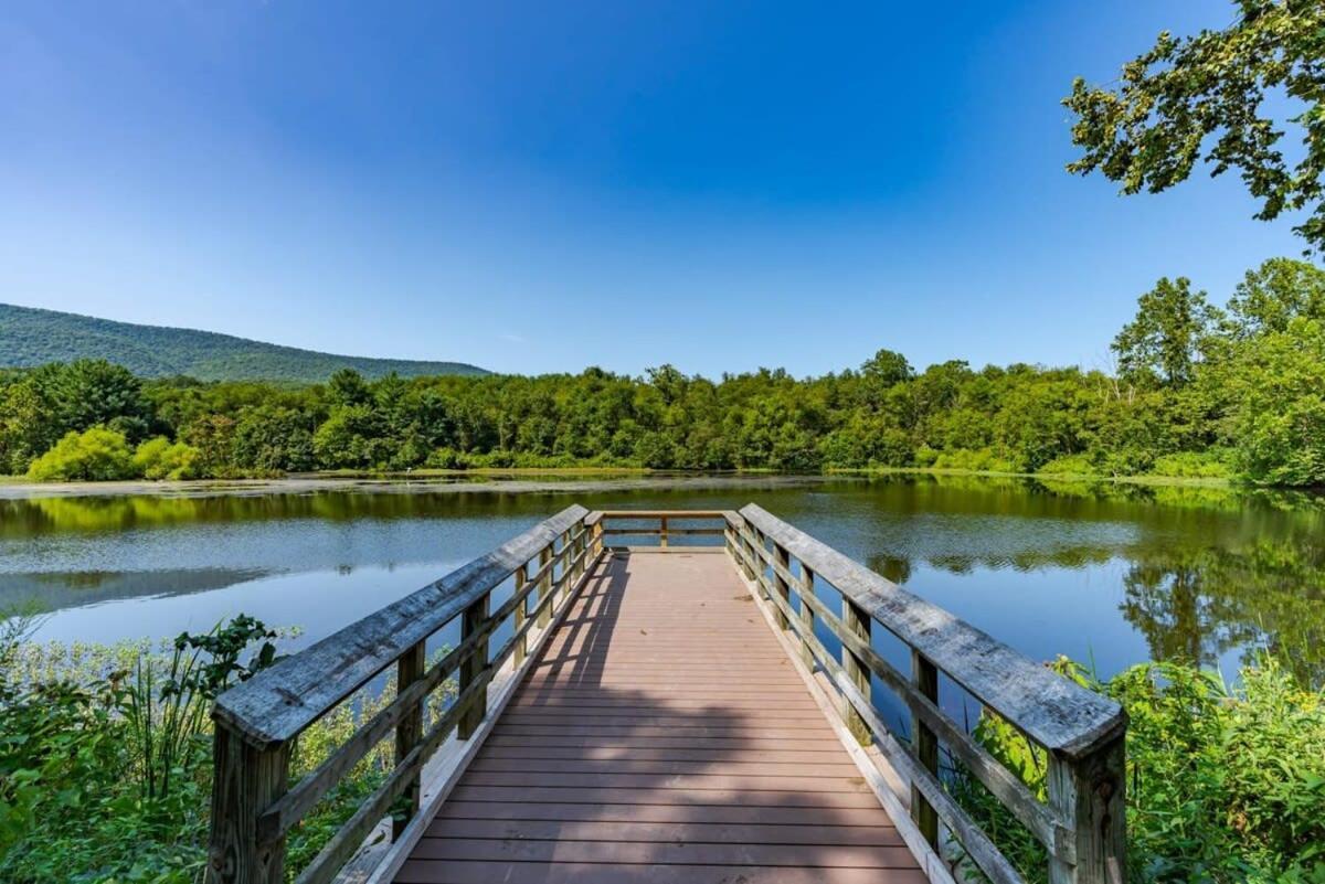 Modern Decor, Hot Tub, Fire Pit & River Access! Luray Exterior foto