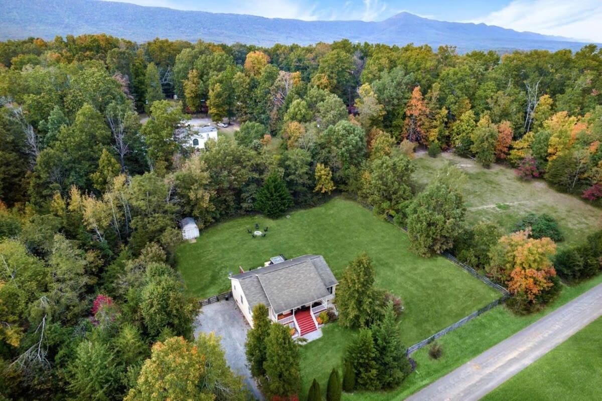 Modern Decor, Hot Tub, Fire Pit & River Access! Luray Exterior foto